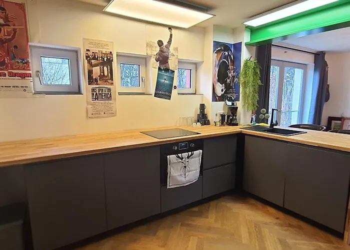 Small * Bergisch Gladbach